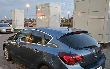 Opel Astra J, 2014 год, 990 000 рублей, 5 фотография