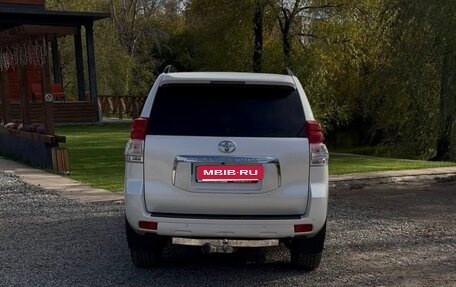 Toyota Land Cruiser Prado 150 рестайлинг 2, 2012 год, 2 650 000 рублей, 6 фотография