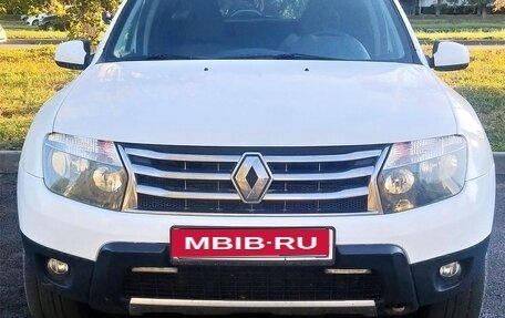 Renault Duster I рестайлинг, 2015 год, 950 000 рублей, 1 фотография