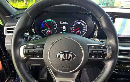 KIA K5, 2022 год, 2 200 000 рублей, 6 фотография