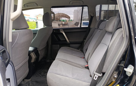 Toyota Land Cruiser Prado 150 рестайлинг 2, 2013 год, 2 613 000 рублей, 15 фотография