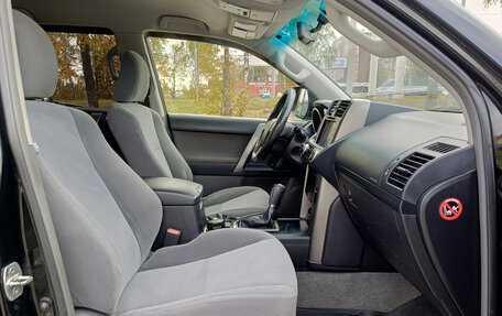 Toyota Land Cruiser Prado 150 рестайлинг 2, 2013 год, 2 613 000 рублей, 13 фотография