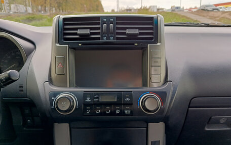 Toyota Land Cruiser Prado 150 рестайлинг 2, 2013 год, 2 613 000 рублей, 18 фотография