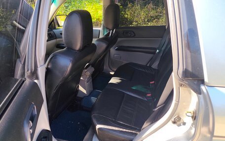 Subaru Forester, 2005 год, 720 000 рублей, 11 фотография