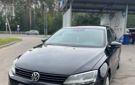 Volkswagen Jetta VI, 2011 год, 720 000 рублей, 1 фотография
