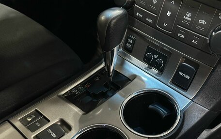 Toyota Highlander III, 2013 год, 2 399 900 рублей, 14 фотография