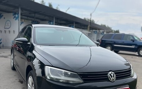 Volkswagen Jetta VI, 2011 год, 720 000 рублей, 2 фотография
