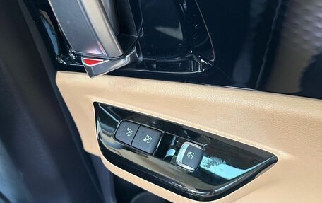 KIA Carnival, 2021 год, 4 800 000 рублей, 27 фотография