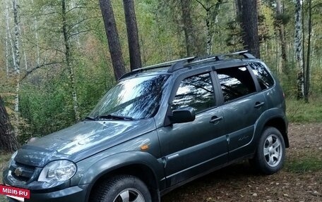 Chevrolet Niva I рестайлинг, 2009 год, 505 000 рублей, 2 фотография
