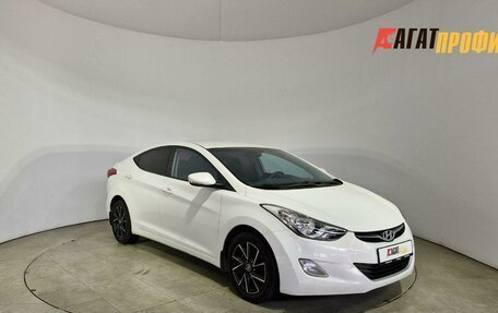Hyundai Elantra V, 2011 год, 950 000 рублей, 3 фотография