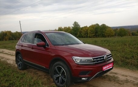 Volkswagen Tiguan II, 2018 год, 3 850 000 рублей, 1 фотография