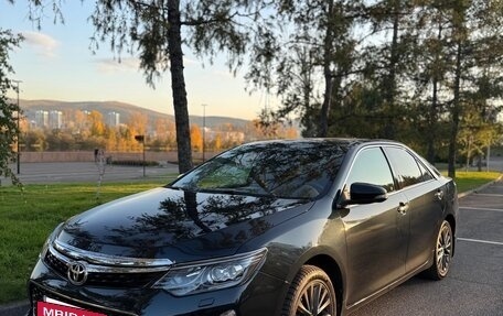 Toyota Camry, 2016 год, 2 100 000 рублей, 13 фотография