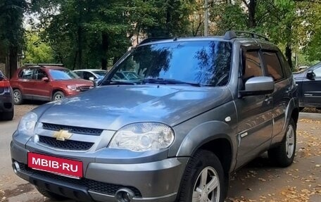 Chevrolet Niva I рестайлинг, 2014 год, 680 000 рублей, 2 фотография