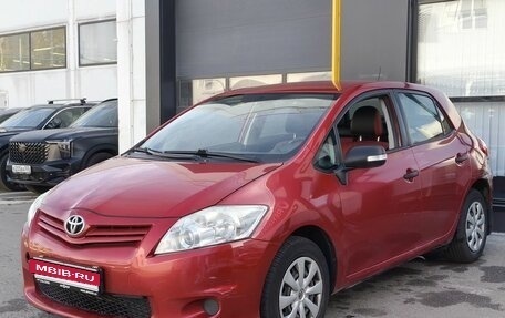 Toyota Auris II, 2012 год, 600 000 рублей, 1 фотография