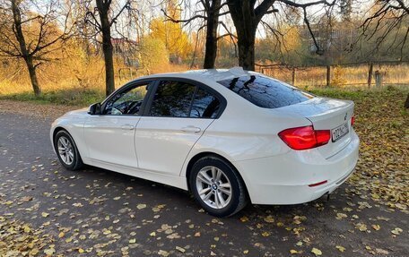 BMW 3 серия, 2015 год, 1 355 000 рублей, 10 фотография