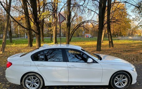 BMW 3 серия, 2015 год, 1 355 000 рублей, 12 фотография
