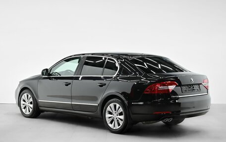 Skoda Superb III рестайлинг, 2013 год, 1 095 000 рублей, 4 фотография