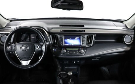 Toyota RAV4, 2018 год, 2 350 000 рублей, 12 фотография