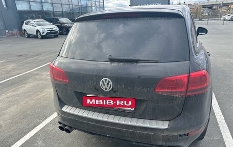 Volkswagen Touareg III, 2011 год, 1 470 000 рублей, 4 фотография