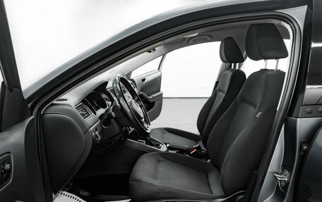 Volkswagen Jetta VI, 2018 год, 1 195 000 рублей, 7 фотография