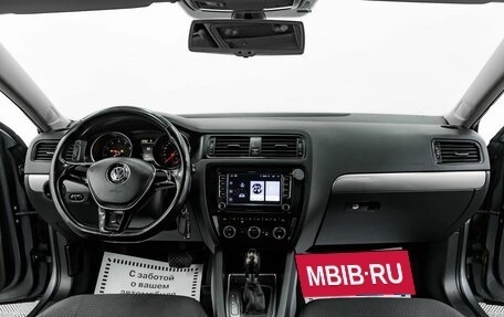 Volkswagen Jetta VI, 2018 год, 1 195 000 рублей, 10 фотография