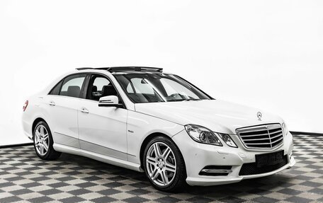 Mercedes-Benz E-Класс, 2011 год, 1 245 000 рублей, 4 фотография