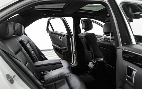 Mercedes-Benz E-Класс, 2011 год, 1 245 000 рублей, 19 фотография