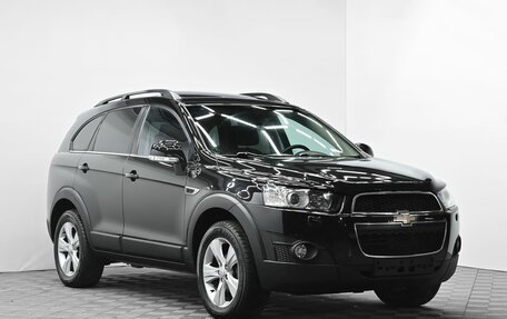 Chevrolet Captiva I, 2013 год, 1 095 000 рублей, 2 фотография