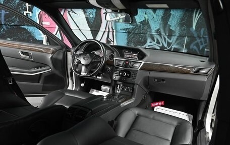Mercedes-Benz E-Класс, 2013 год, 1 395 000 рублей, 13 фотография