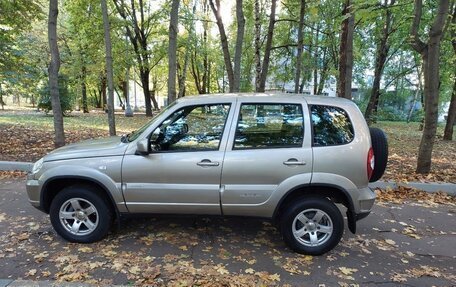 Chevrolet Niva I рестайлинг, 2016 год, 680 000 рублей, 6 фотография