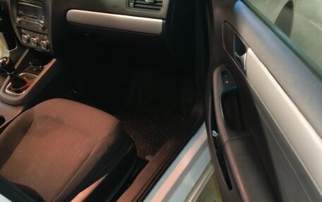 Volkswagen Jetta VI, 2012 год, 800 000 рублей, 10 фотография