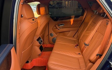 Bentley Bentayga I, 2019 год, 15 500 000 рублей, 10 фотография