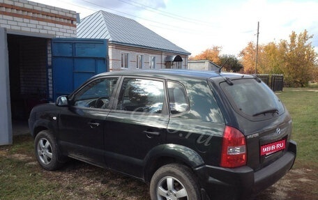 Hyundai Tucson III, 2008 год, 820 000 рублей, 2 фотография
