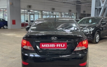 Hyundai Solaris II рестайлинг, 2011 год, 699 000 рублей, 5 фотография