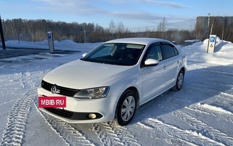 Volkswagen Jetta VI, 2013 год, 1 100 000 рублей, 24 фотография