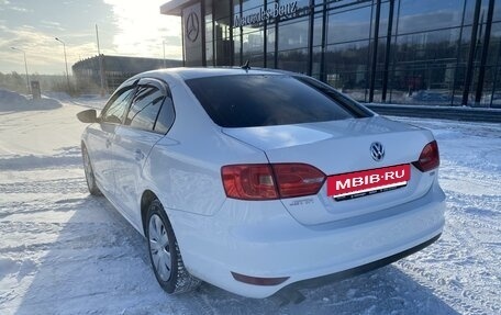 Volkswagen Jetta VI, 2013 год, 1 100 000 рублей, 4 фотография