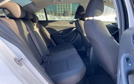 Volkswagen Jetta VI, 2013 год, 1 100 000 рублей, 28 фотография