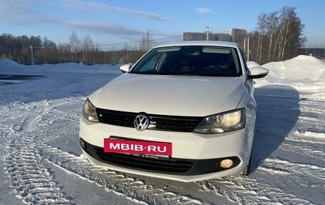 Volkswagen Jetta VI, 2013 год, 1 100 000 рублей, 30 фотография