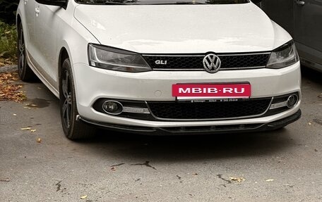 Volkswagen Jetta VI, 2013 год, 1 100 000 рублей, 33 фотография