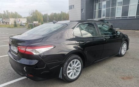 Toyota Camry, 2021 год, 2 550 000 рублей, 8 фотография