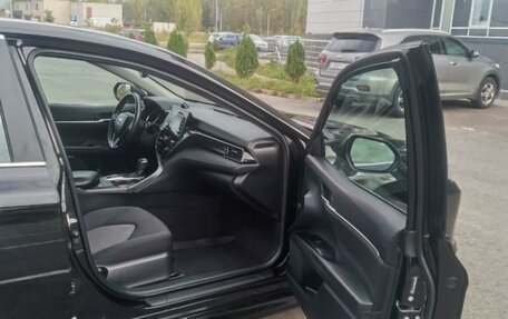 Toyota Camry, 2021 год, 2 550 000 рублей, 10 фотография
