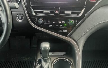 Toyota Camry, 2021 год, 2 550 000 рублей, 22 фотография