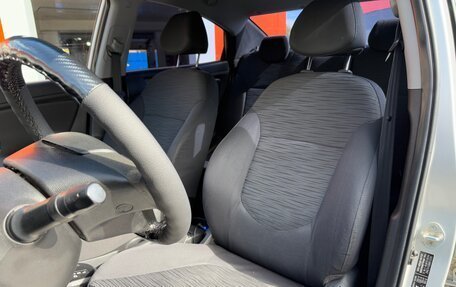 Hyundai Solaris II рестайлинг, 2016 год, 555 000 рублей, 17 фотография