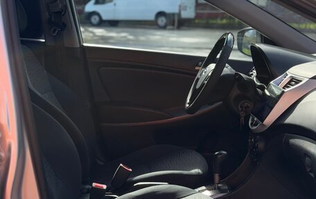 Hyundai Solaris II рестайлинг, 2016 год, 555 000 рублей, 22 фотография