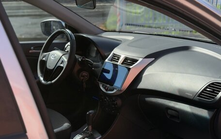 Hyundai Solaris II рестайлинг, 2016 год, 555 000 рублей, 21 фотография