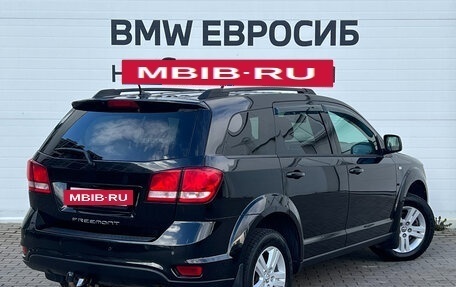 Fiat Freemont, 2013 год, 1 299 000 рублей, 2 фотография