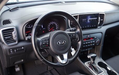 KIA Sportage IV рестайлинг, 2018 год, 1 700 000 рублей, 4 фотография