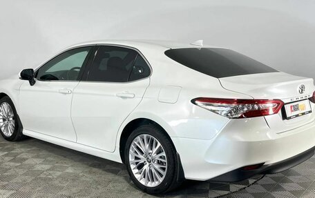 Toyota Camry, 2021 год, 3 500 000 рублей, 7 фотография