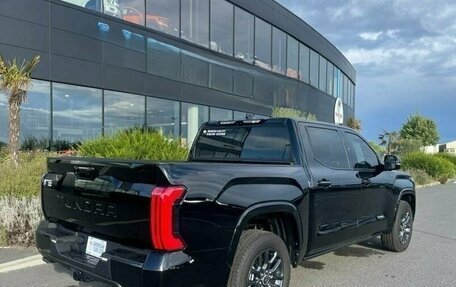 Toyota Tundra, 2024 год, 5 999 000 рублей, 7 фотография