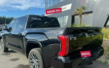Toyota Tundra, 2024 год, 5 999 000 рублей, 2 фотография